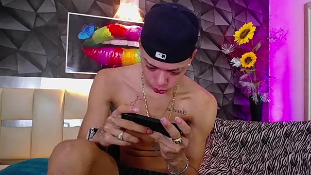 Snapshot of Harry_jhonsson chatting on January 18, 8:52 am Harry jhonsson online show from January 18, 8:52 am