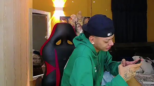 Snapshot of Harry_jhonsson chatting on January 21, 12:36 am Harry jhonsson online show from January 21, 12:36 am