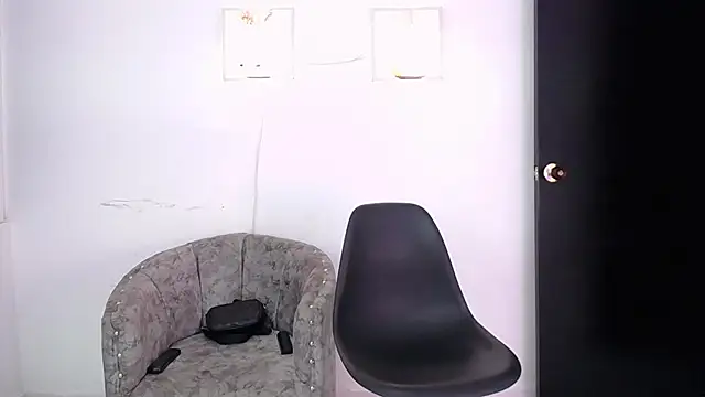 Snapshot of Harry_jhonsson chatting on March 18, 1:43 am Harry jhonsson online show from March 18, 1:43 am