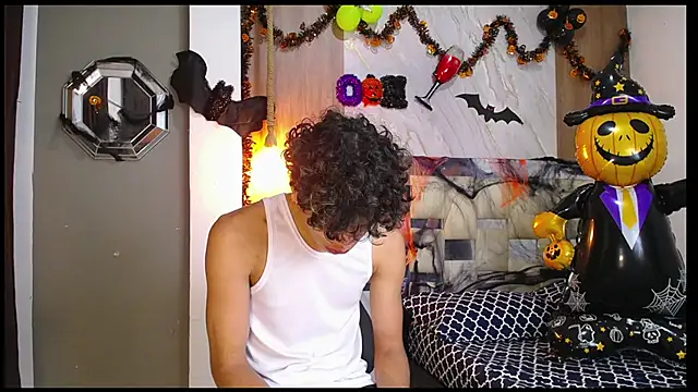 Snapshot of Harry_jhonsson chatting on October 21, 2:45 am Harry jhonsson online show from October 21, 2:45 am