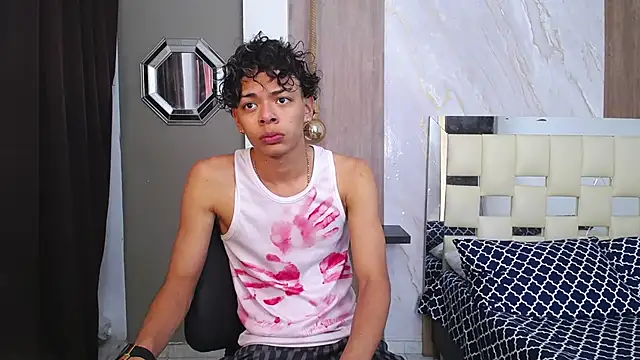 Snapshot of Harry_jhonsson chatting on November 4, 8:52 pm Harry jhonsson online show from November 4, 8:52 pm