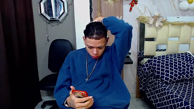 Snapshot of Harry_jhonsson chatting on December 1, 2:27 am Harry jhonsson online show from December 1, 2:27 am