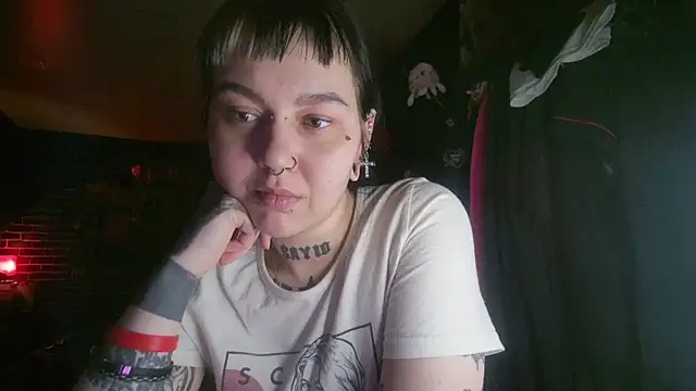 MoorderxDoll online show from February 2, 11:00 pm