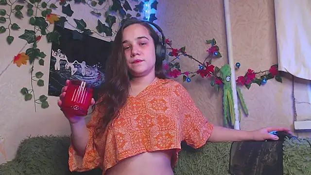 Tiny Witch online show from November 9, 11:36 pm