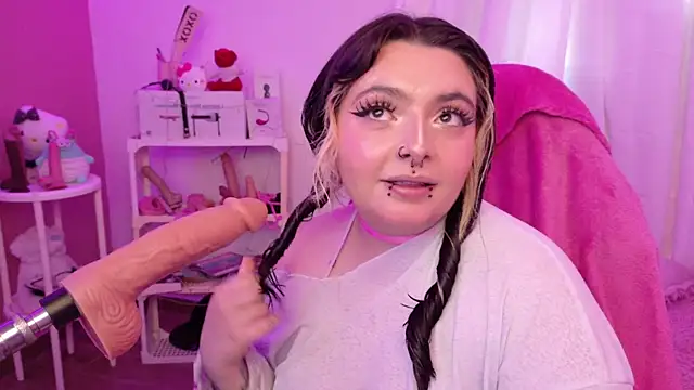 Sachi Meow online show from April 13, 7:08 pm