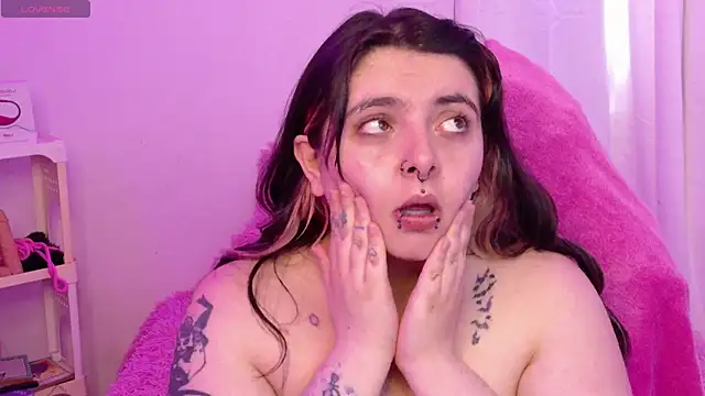 Sachi Meow online show from May 9, 4:34 pm