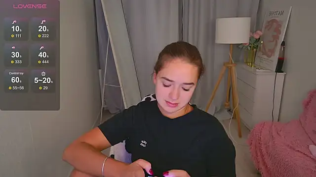 LovelyJessie online show from April 15, 2:02 pm