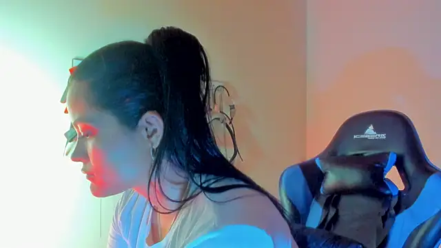 scarlet-kennedy98 online show from April 14, 8:59 pm