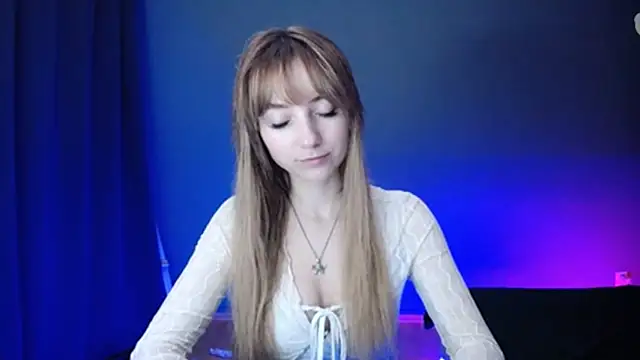 LuciaYoung online show from February 28, 7:35 pm