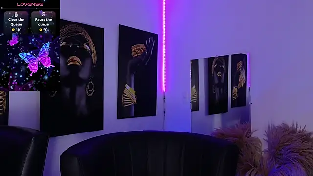  brenna hanson online show from October 31, 7:15 pm