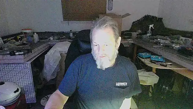 Snapshot of JamesRhodes1 chatting on December 24, 2:32 am JamesRhodes1 online show from December 24, 2:32 am