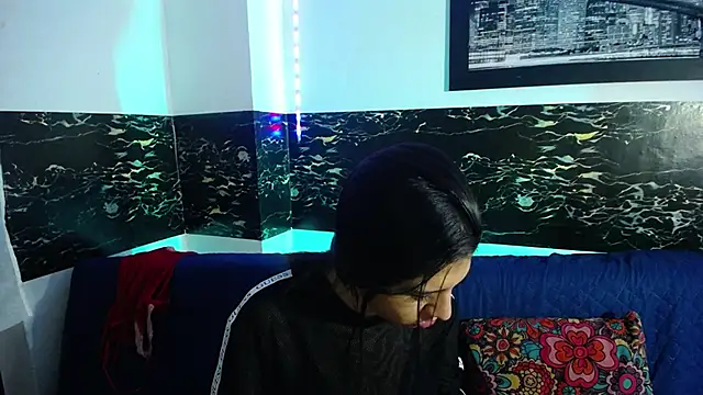 colombianmilf  online show from December 17, 11:00 pm