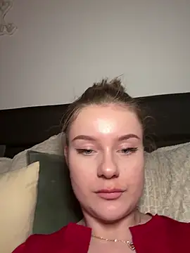 Snapshot of MaribelRiver chatting on February 12, 8:29 pm MaribelRiver online show from February 12, 8:29 pm