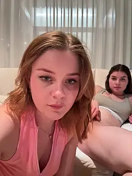 Snapshot of MaribelRiver chatting on February 28, 9:01 pm MaribelRiver online show from February 28, 9:01 pm