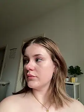 Snapshot of MaribelRiver chatting on March 8, 7:20 pm MaribelRiver online show from March 8, 7:20 pm