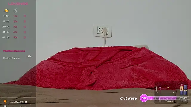 Snapshot of Luckyalice_4u chatting on December 13, 7:53 pm Luckyalice 4u online show from December 13, 7:53 pm