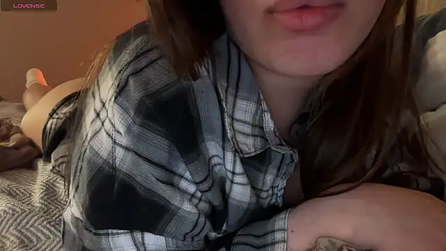 Anisawithlove online show from February 8, 3:59 pm