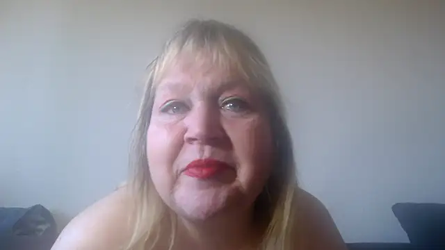 Snapshot of Blasflittchen chatting on March 2, 11:50 am Blasflittchen online show from March 2, 11:50 am