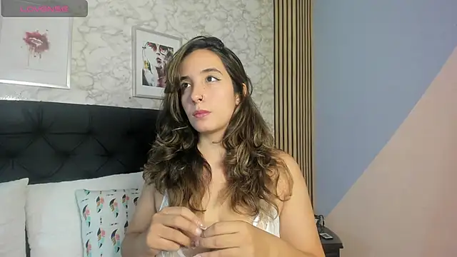 emma  smith1 online show from February 22, 1:24 pm