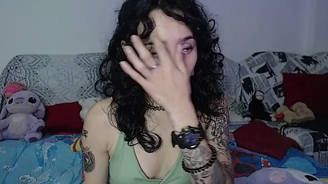 kitty22  online show from January 10, 2:02 pm