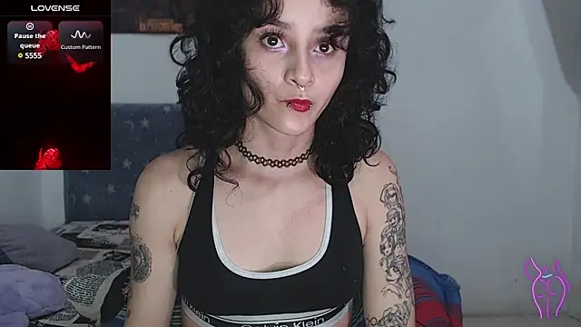 kitty22  online show from March 3, 2:48 pm