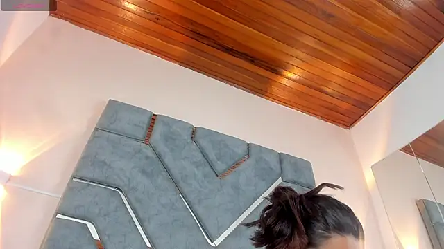 LucciaPorter online show from January 6, 9:18 pm