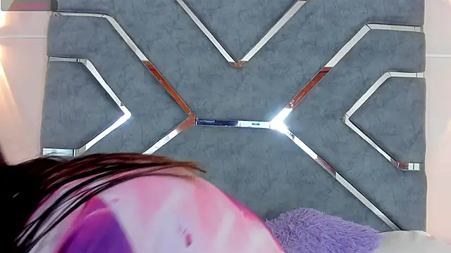 LucciaPorter online show from March 2, 2:02 pm