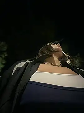 Snapshot of RavenM8 chatting on February 27, 2:00 am RavenM8 online show from February 27, 2:00 am