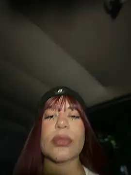 Snapshot of RavenM8 chatting on March 5, 1:01 am RavenM8 online show from March 5, 1:01 am