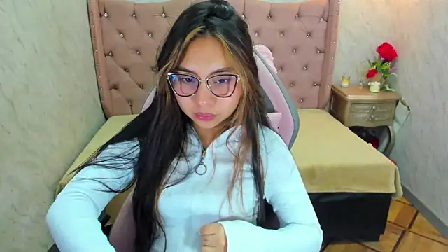 Snapshot of XSmaggiiee chatting on January 30, 2:27 am XSmaggiiee online show from January 30, 2:27 am