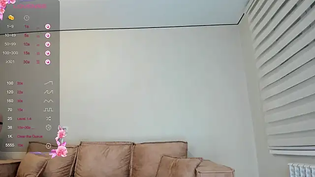 Lee yoo online show from February 10, 11:45 pm