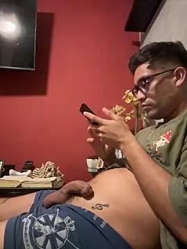 Magicerosxx69 online show from November 16, 8:20 am