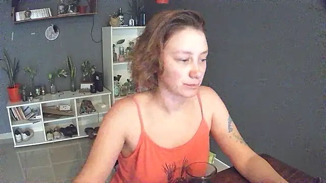 Snapshot of stupid_babybird chatting on February 28, 3:04 pm stupid babybird online show from February 28, 3:04 pm