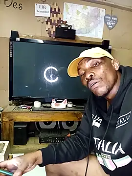 Snapshot of Ngamla123 chatting on November 21, 7:45 pm Ngamla123 online show from November 21, 7:45 pm