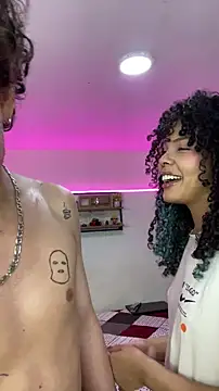 Snapshot of TheKing6ix9ine69 chatting on April 28, 10:37 pm TheKing6ix9ine69 online show from April 28, 10:37 pm