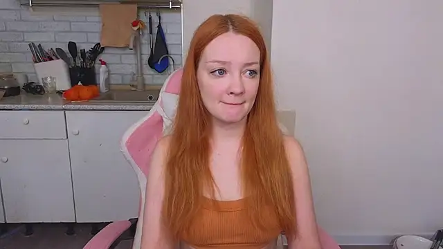 Snapshot of Radiants_two chatting on May 5, 2:58 pm Radiants two online show from May 5, 2:58 pm