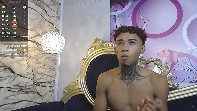 Snapshot of sexy_blacks_ chatting on January 7, 2:41 pm sexy blacks online show from January 7, 2:41 pm