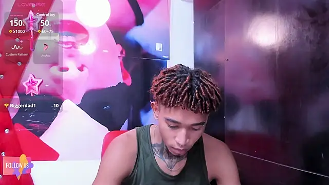 Snapshot of sexy_blacks_ chatting on February 17, 2:37 pm sexy blacks online show from February 17, 2:37 pm
