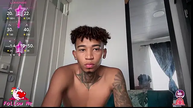 Snapshot of sexy_blacks_ chatting on November 19, 12:05 pm sexy blacks online show from November 19, 12:05 pm