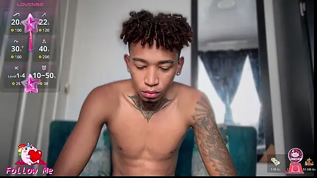 Snapshot of sexy_blacks_ chatting on November 21, 12:26 pm sexy blacks online show from November 21, 12:26 pm