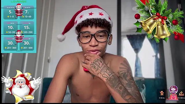 Snapshot of sexy_blacks_ chatting on December 1, 12:32 pm sexy blacks online show from December 1, 12:32 pm