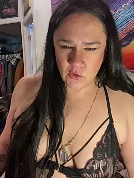 Snapshot of sexyasscougar chatting on February 18, 3:54 pm sexyasscougar online show from February 18, 3:54 pm