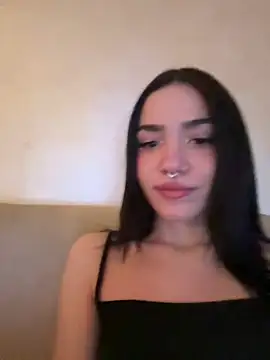 ShannonShanny online show from January 3, 5:10 pm