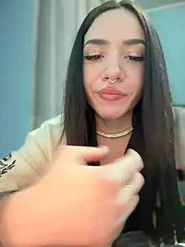 ShannonShanny online show from January 24, 6:35 pm