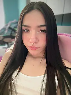 ShannonShanny online show from March 8, 9:39 am