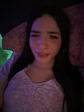 ShannonShanny online show from March 12, 8:20 pm