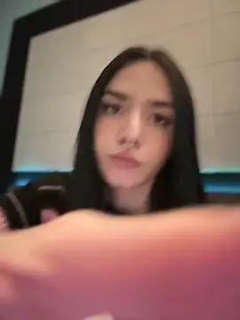 ShannonShanny online show from March 22, 6:47 pm