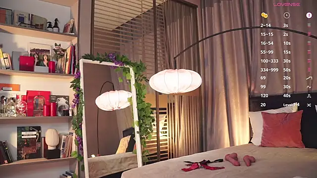 askaudrey  online show from February 7, 4:56 pm