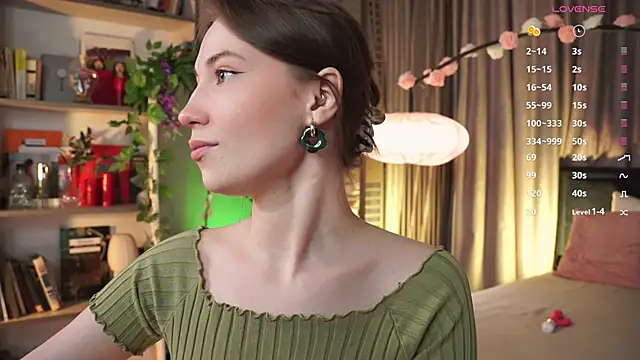 askaudrey  online show from March 5, 2:01 pm