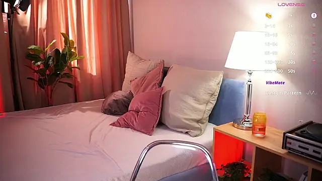 askaudrey  online show from March 15, 1:39 pm